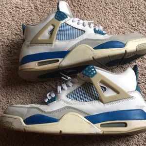Jordan Millitary Blue 4s